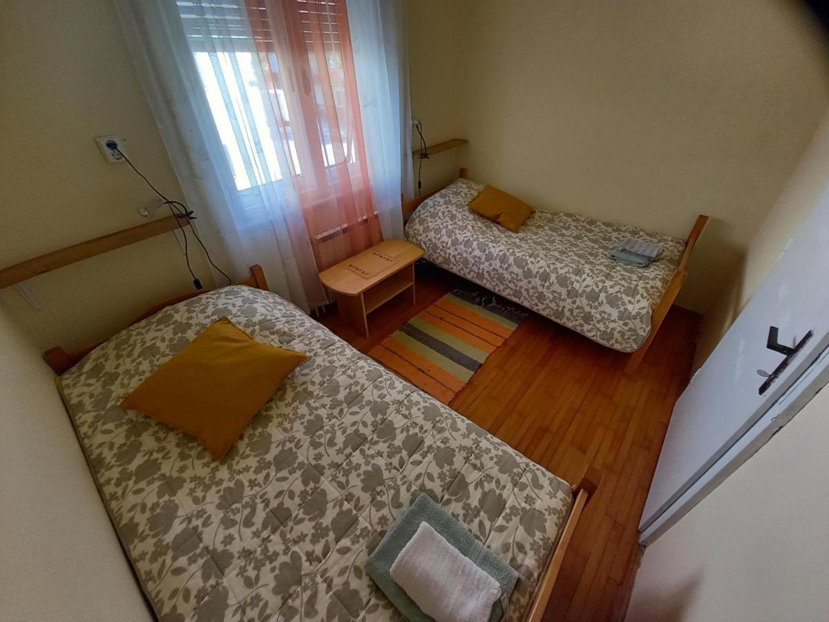 Rooms Apartma Cerknica Eksteriør billede