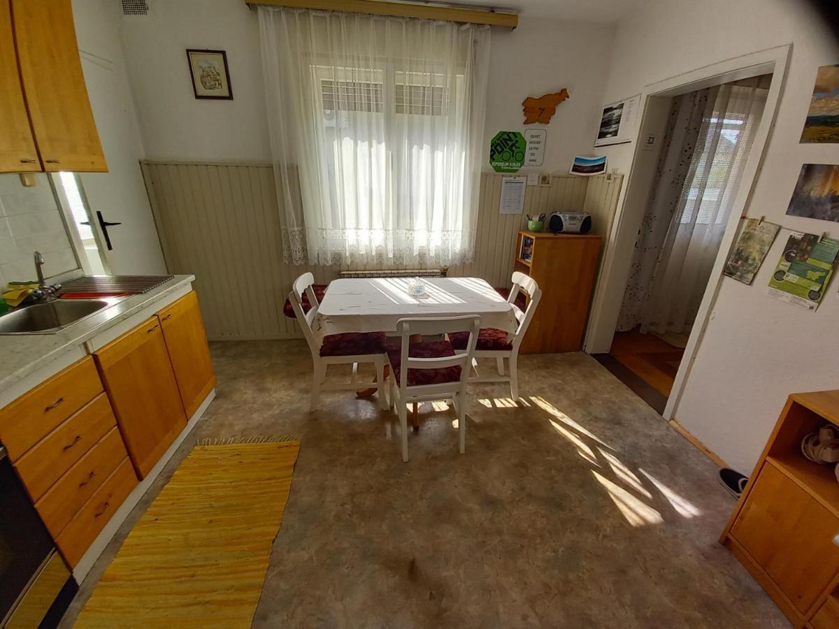 Rooms Apartma Cerknica Eksteriør billede