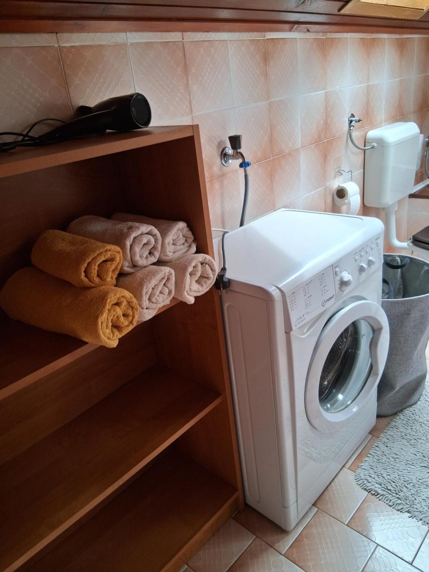 Rooms Apartma Cerknica Eksteriør billede
